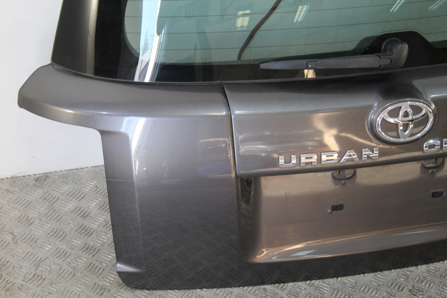 trunk door boot TOYOTA URBAN CRUISER