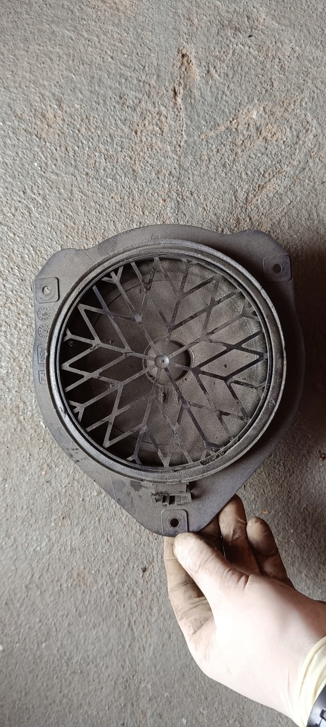 speaker rear rear part audi a5 8t coupe A011060201