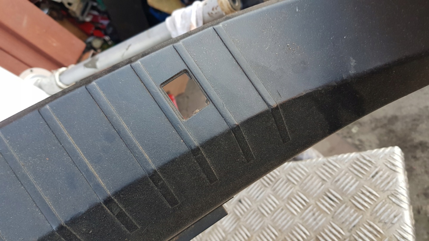 BMW E46 cover boot ZALADUNKOWA