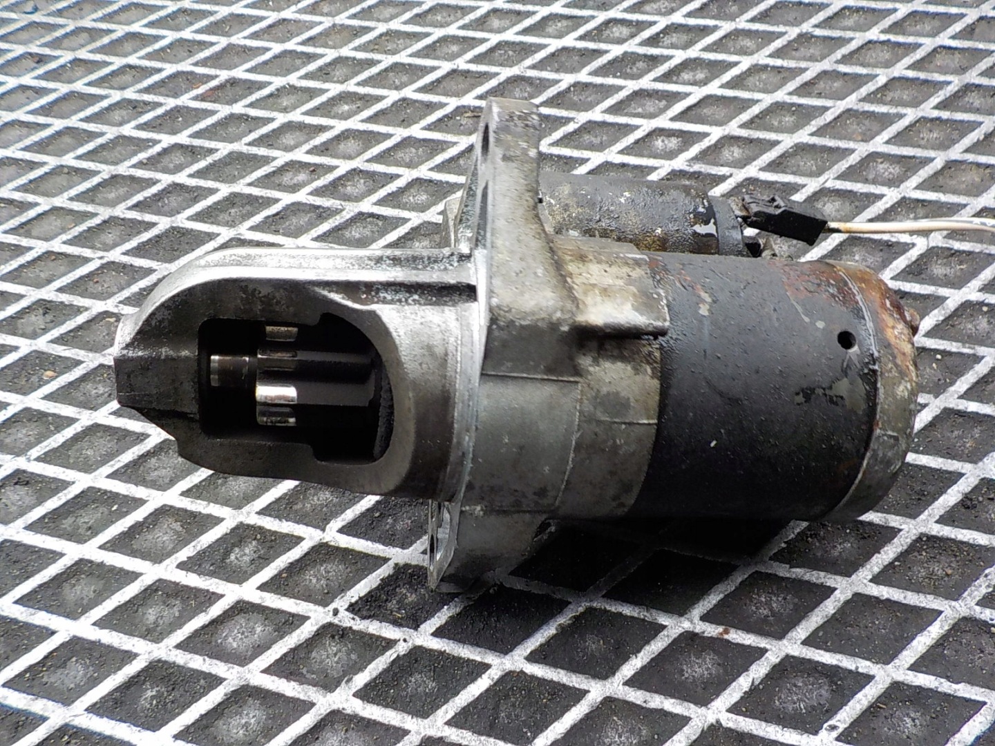 SUBARU IMPREZA III (GH) starter M000T30475