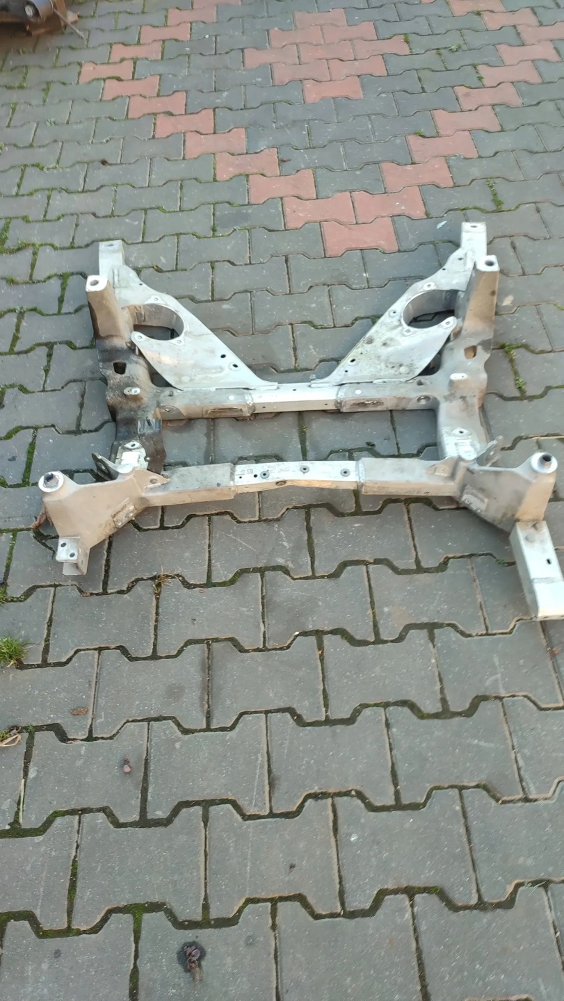 Alfa Romeo Stelvio 2021 subframe axle beam front