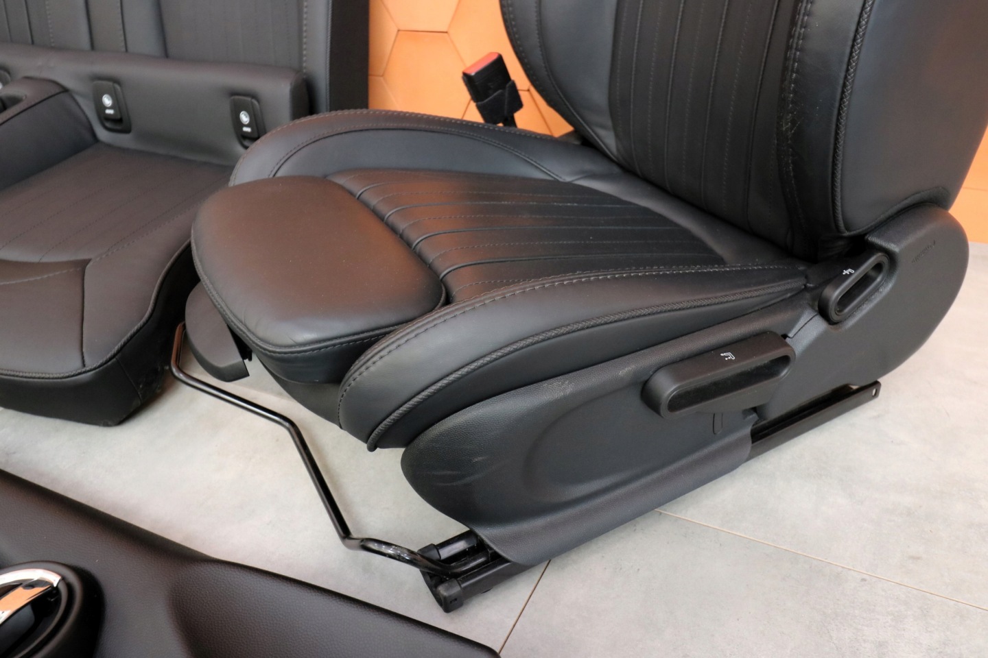 MINI F57 inner seats heated ISOFIX leather CARBON BLACK HARMAN