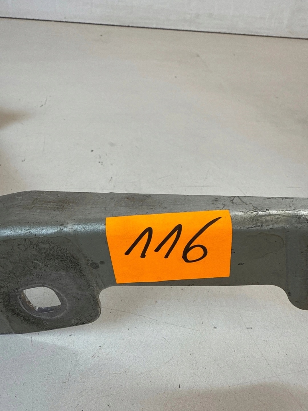 hinge bonnets front front left Opel Insignia A