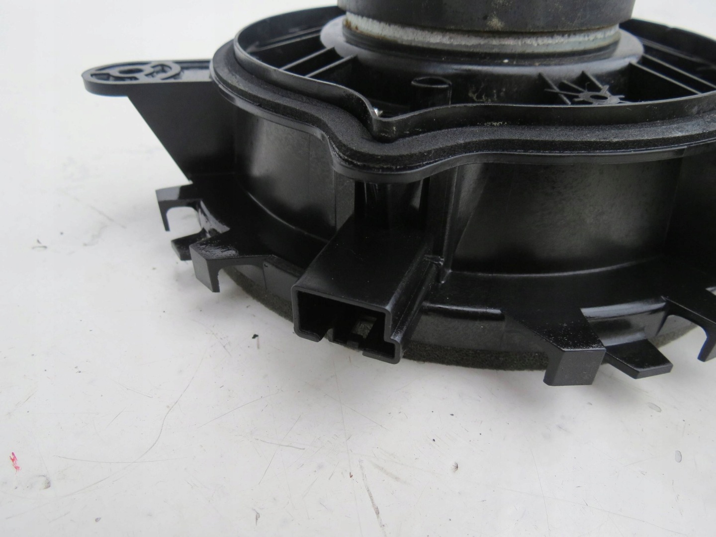 speaker front VOLVO V70 lll 3.2 B R6 243 KM 07-16r 30657445