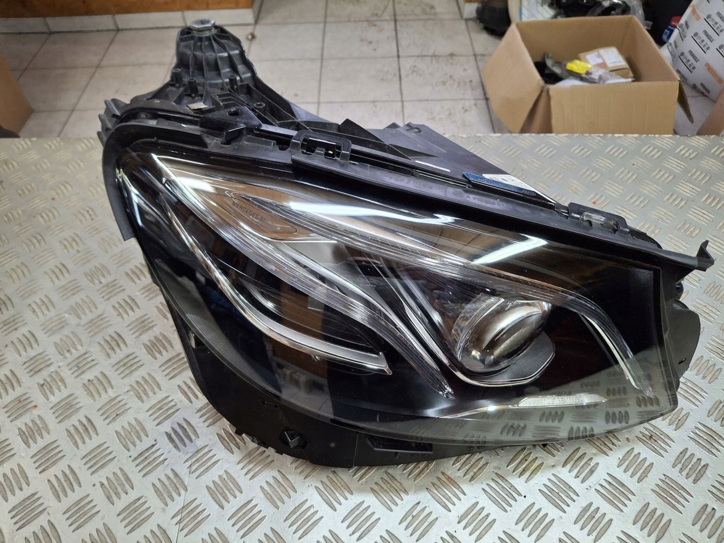 light right front FULL LED MULTIBEAM MERCEDES E-KLASA W213 2016R->