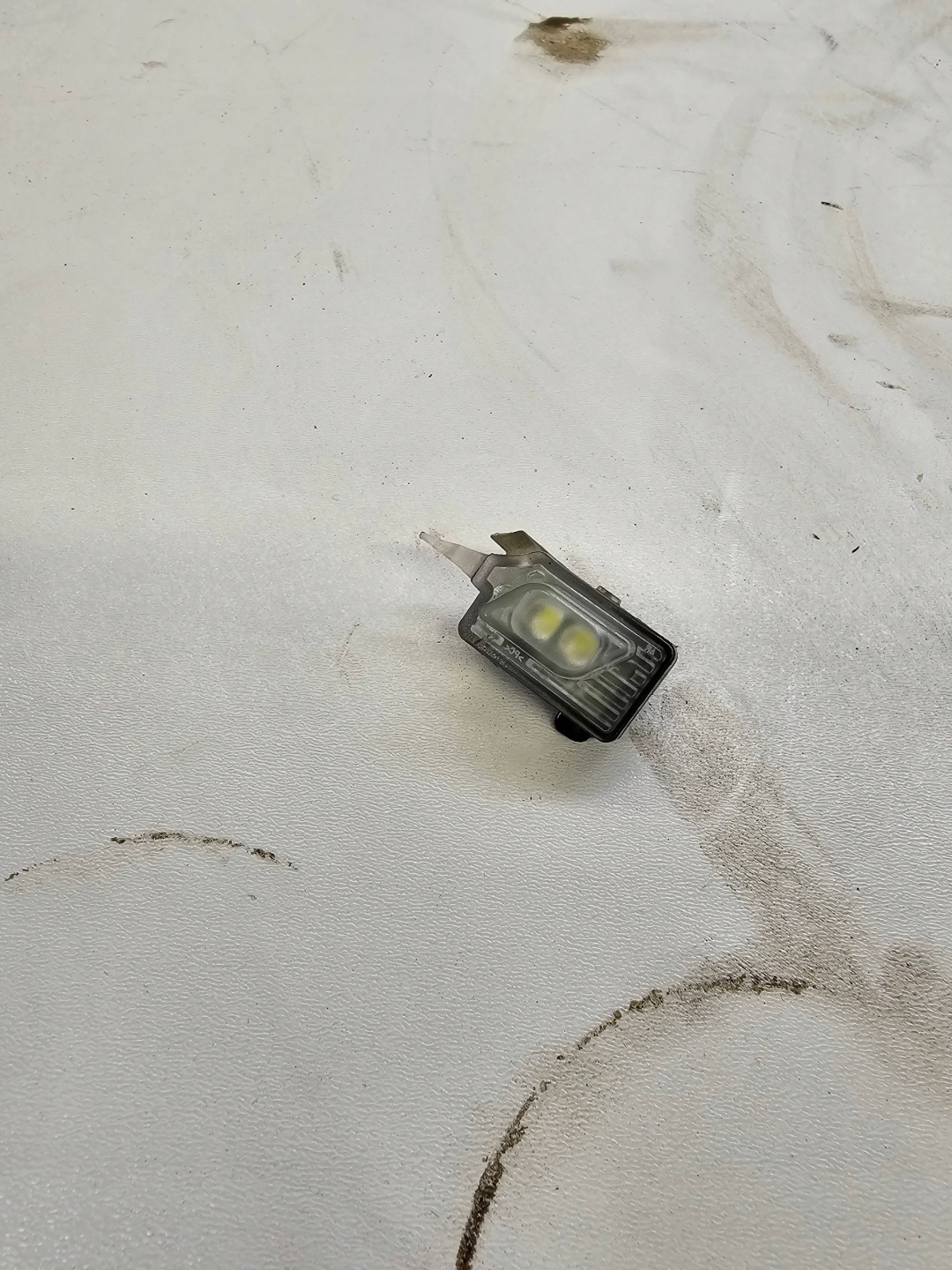 light PROJEKTOR LED handles AUDI A4 A5 8W0947134