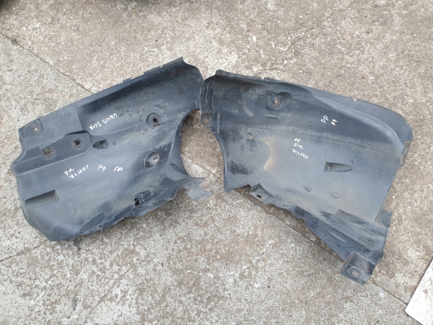 mudguard right front RENAULT CAPTUR and 2014- 638442868R 638429560R