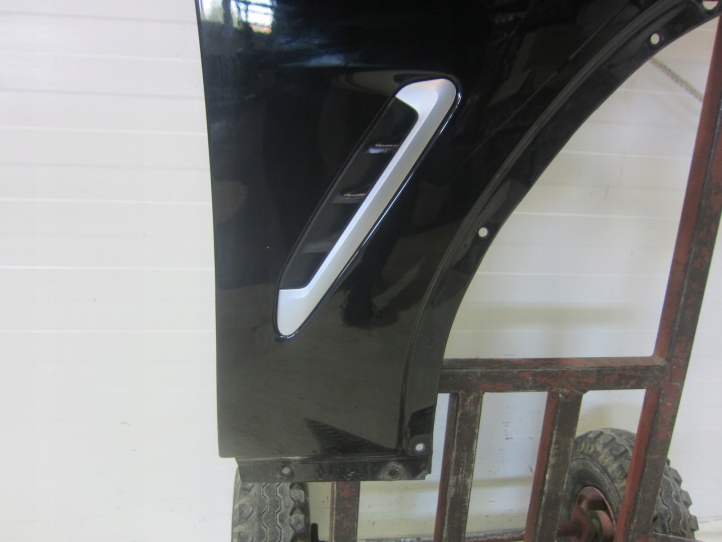 BMW X3 G01 fender right front front 668 SCHWARZ 2 41007930974 black