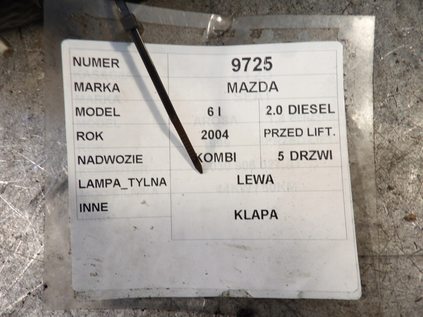 Mazda 6 and light rear left trunk door 2,0D