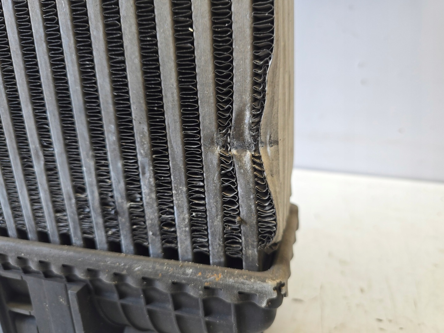 OPEL MERIVA B II Kühler luft INTERCOOLER 1.4T 13337687