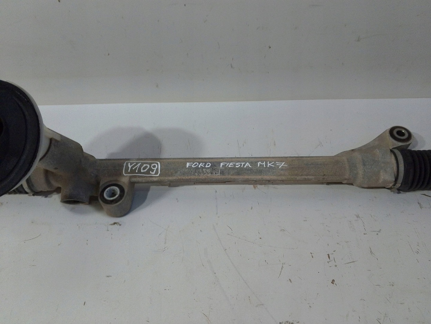 Ford Fiesta MK7 Boîter direction (Y109)
