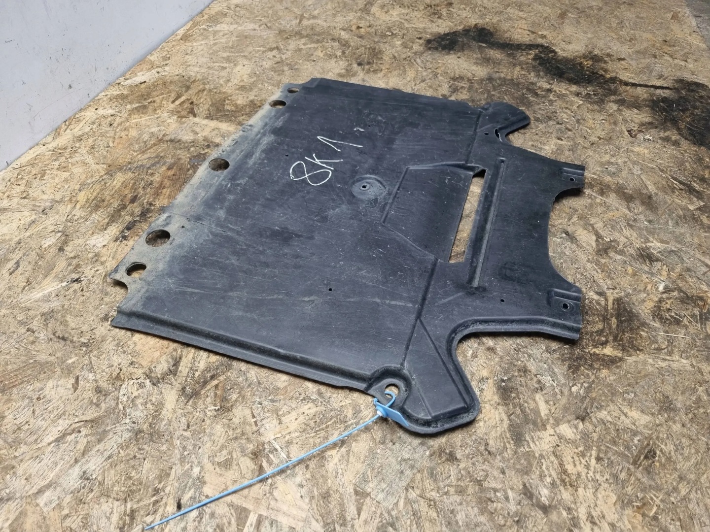 cover cover below engine 8K1863822L AUDI A4 B8 A5 Q5 8R