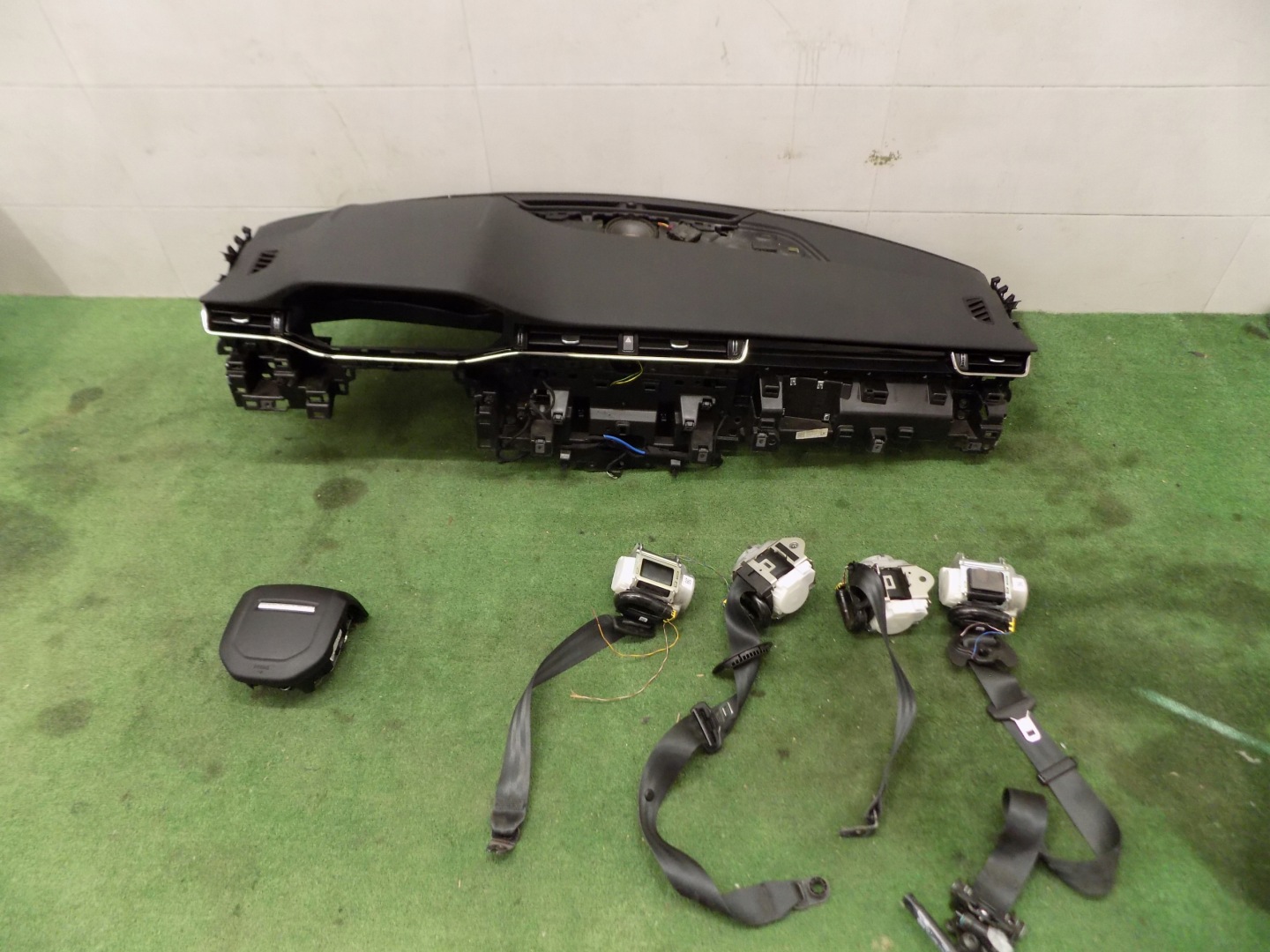 LAND RANGE ROVER EVOQUE II L551 dashboard instrument panel airbag tension belts KPL