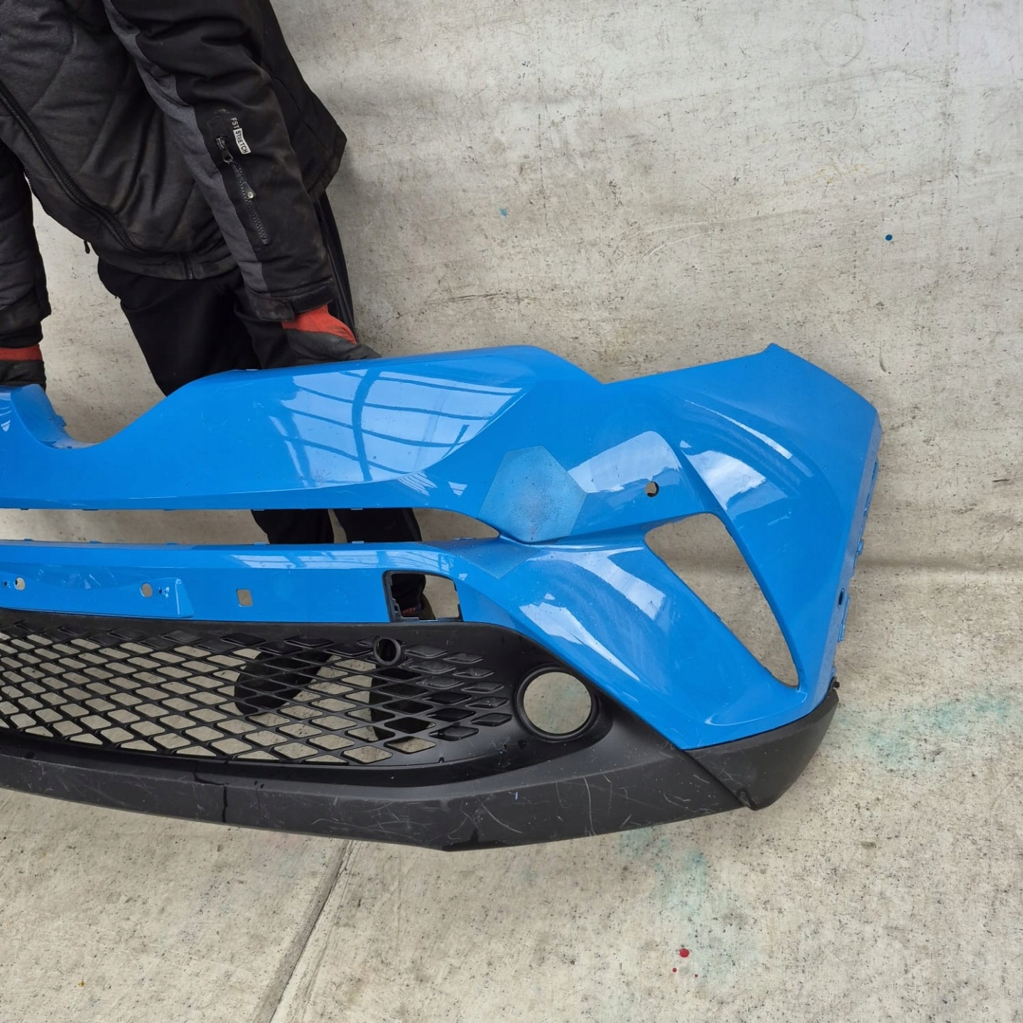 TOYOTA C-HR and 1 16-19 bumper front front PDC