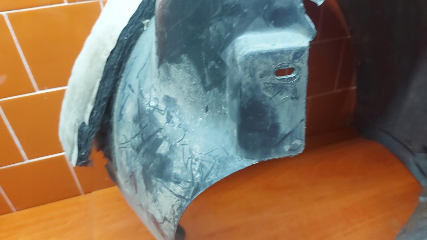 mudguard left left front front SKODA RAPID 12