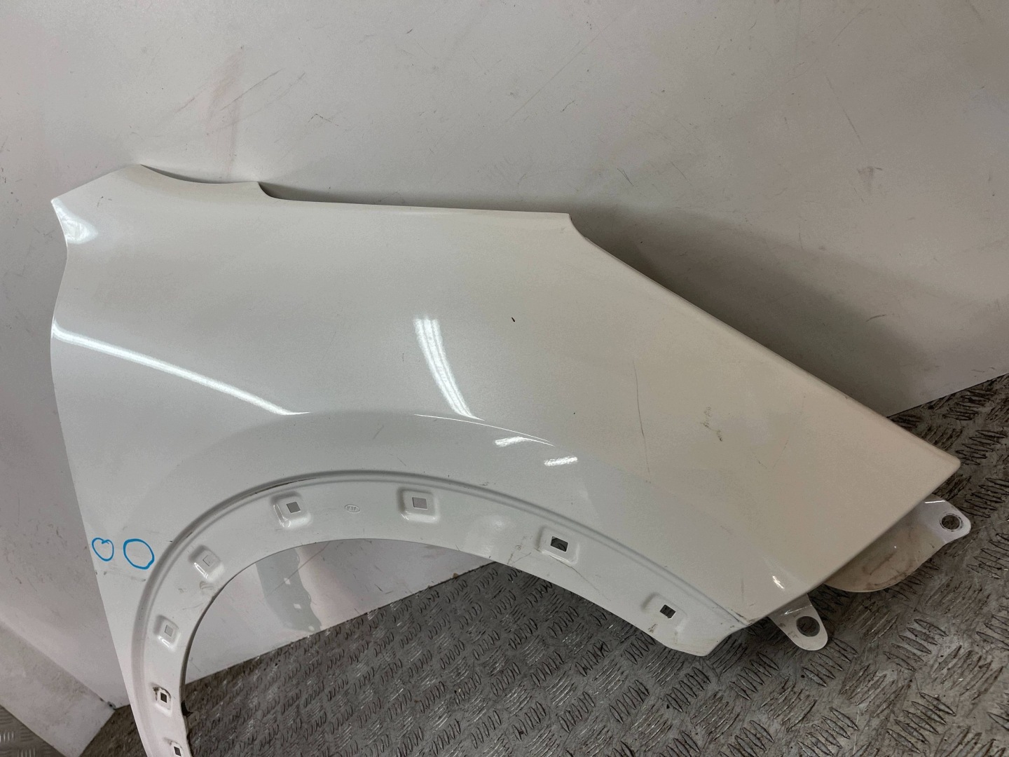 fender front front right right KIA NIRO 16