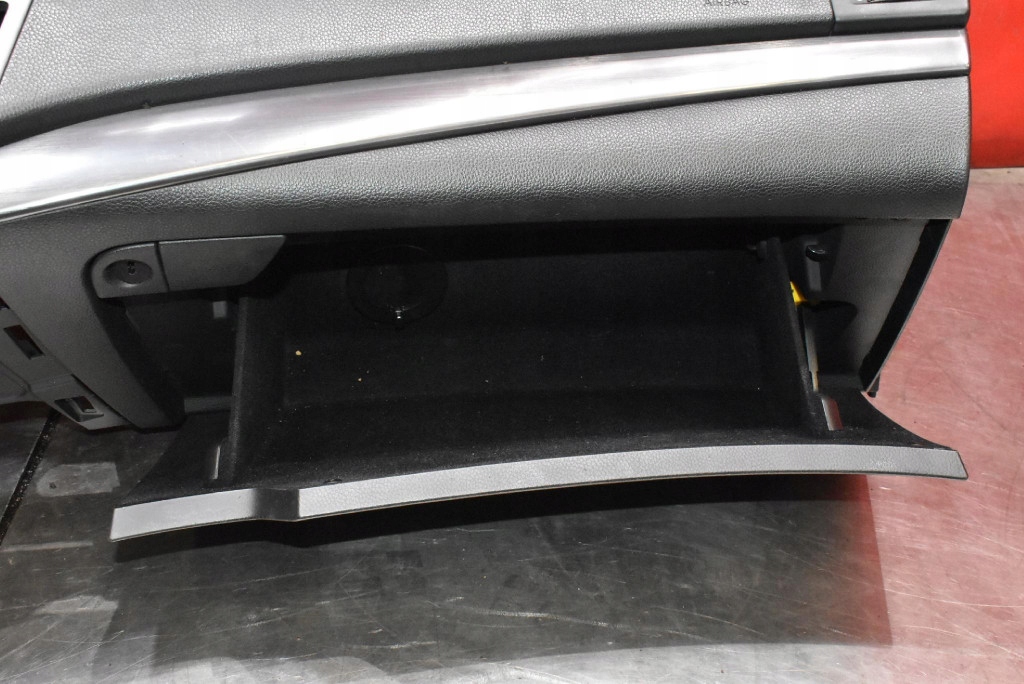 dashboard instrument panel console cockpit airbag EU HYUNDAI I40 1 and VF 11-15