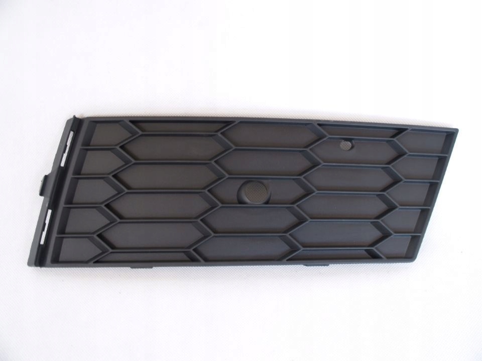 Skoda Octavia 3 grille grid right III FL Lift 2017