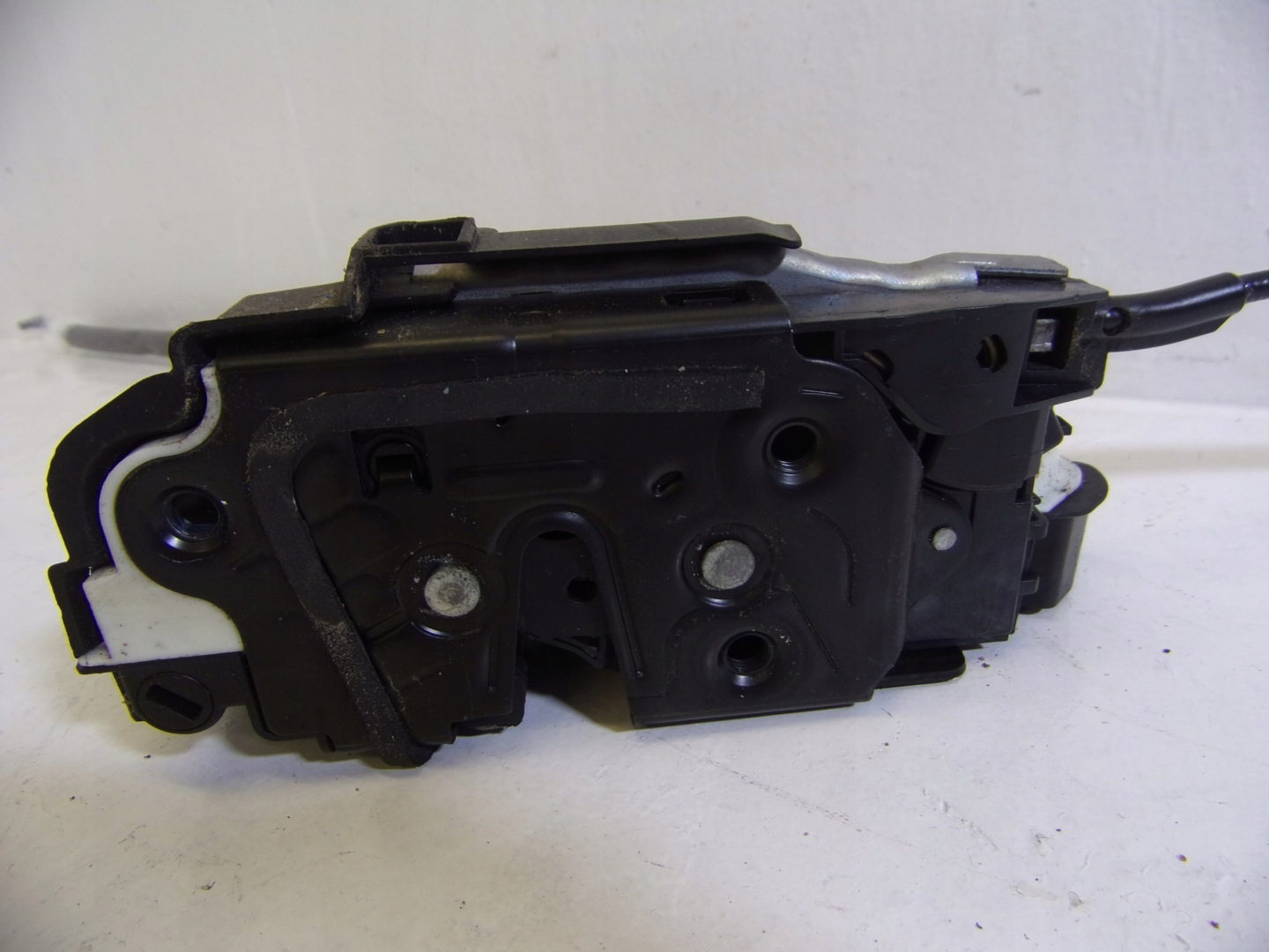 lock door CENTRALNY right front SKODA RAPID 5E1837016A