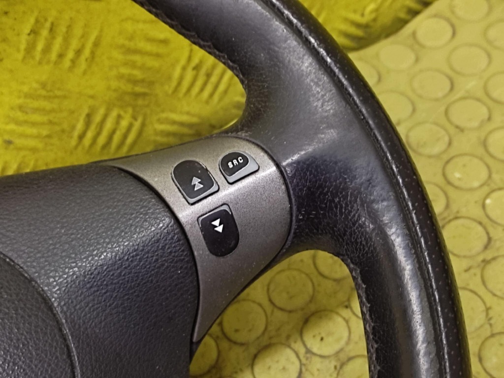 ALFA ROMEO 147 volant