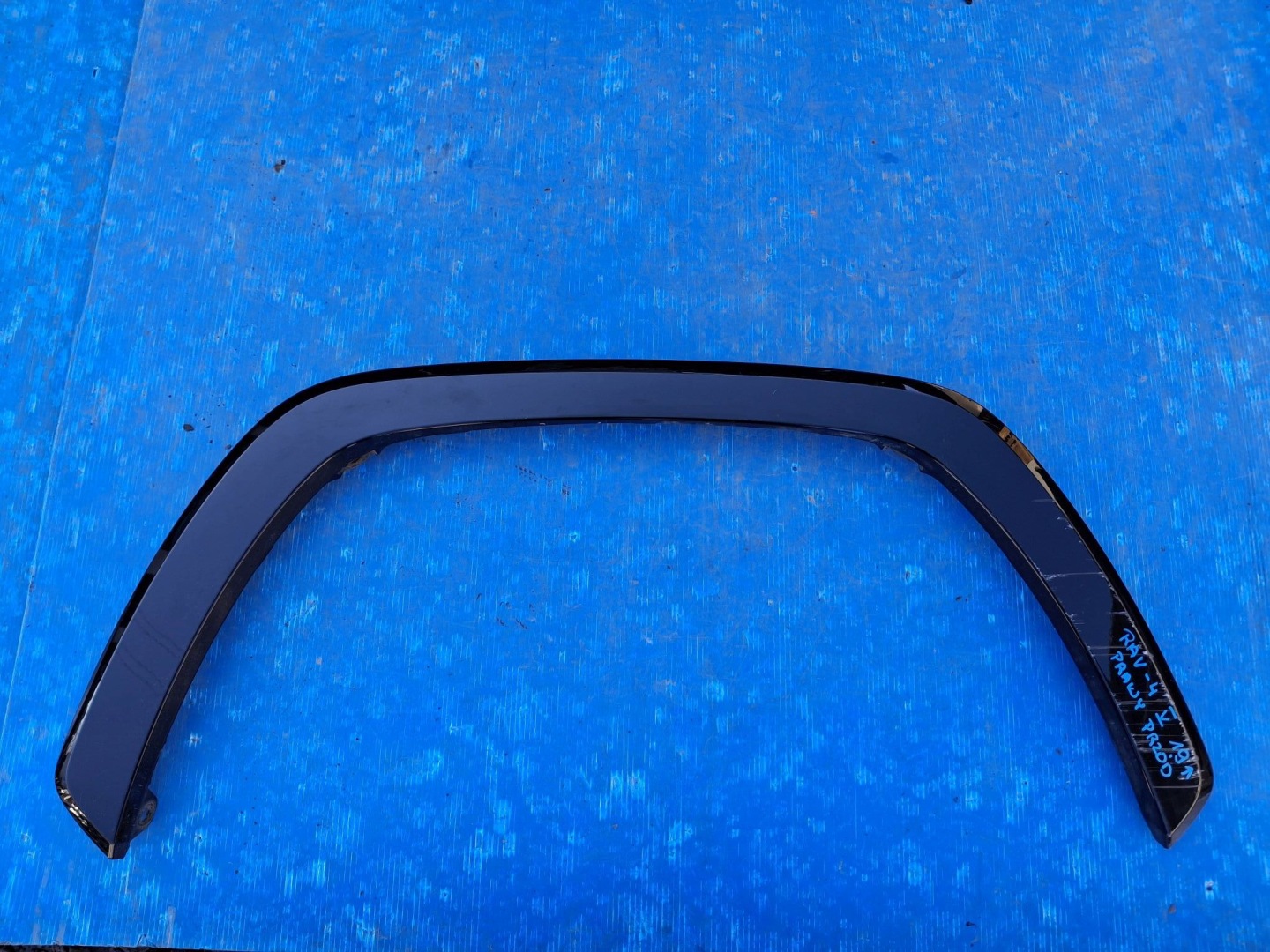 cap for fender right front TOYOTA RAV4 V 2019R->