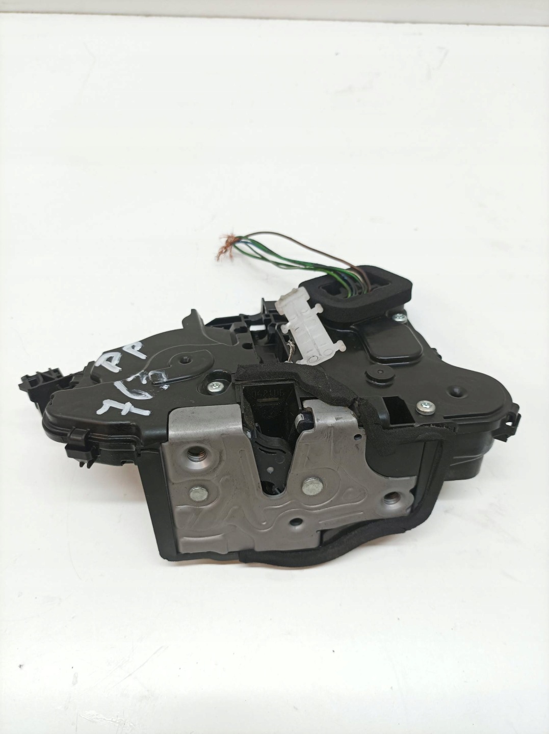lock door right front 10B837016 Skoda Kamiq and (2019- )