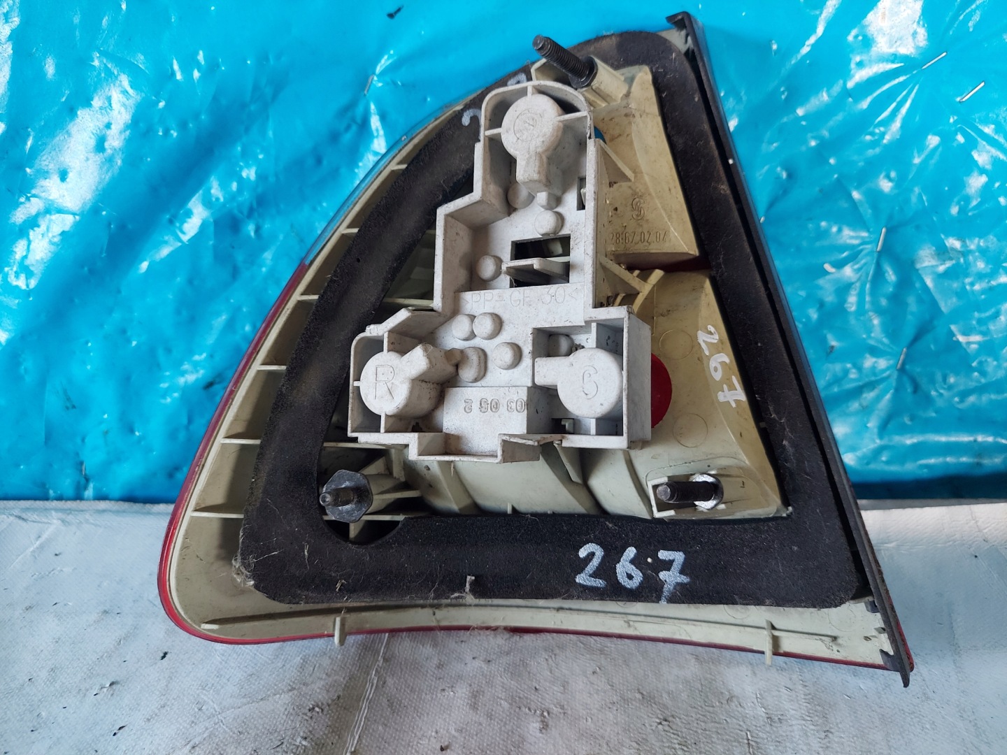 light BMW E46 KOMBI 63216905 right rear part