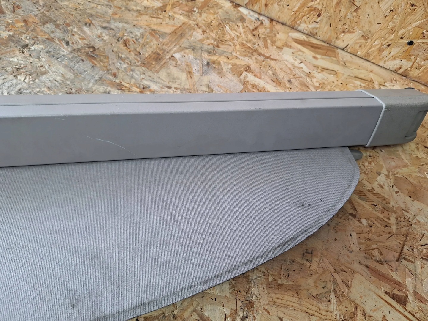 blinds boot 84982BR00A Nissan Qashqai +2 07