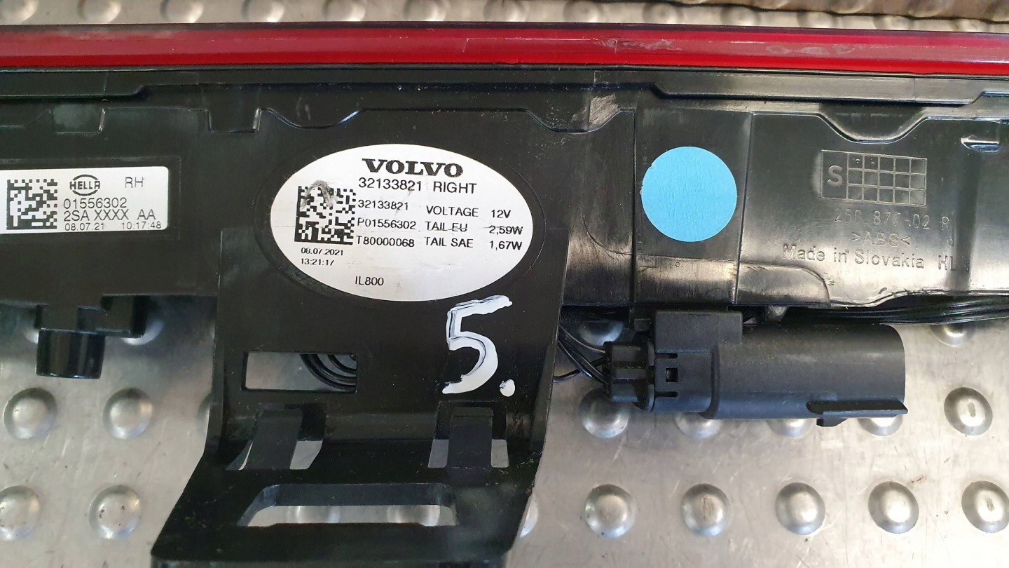 light rear part right VOLVO C40 21- 32133821