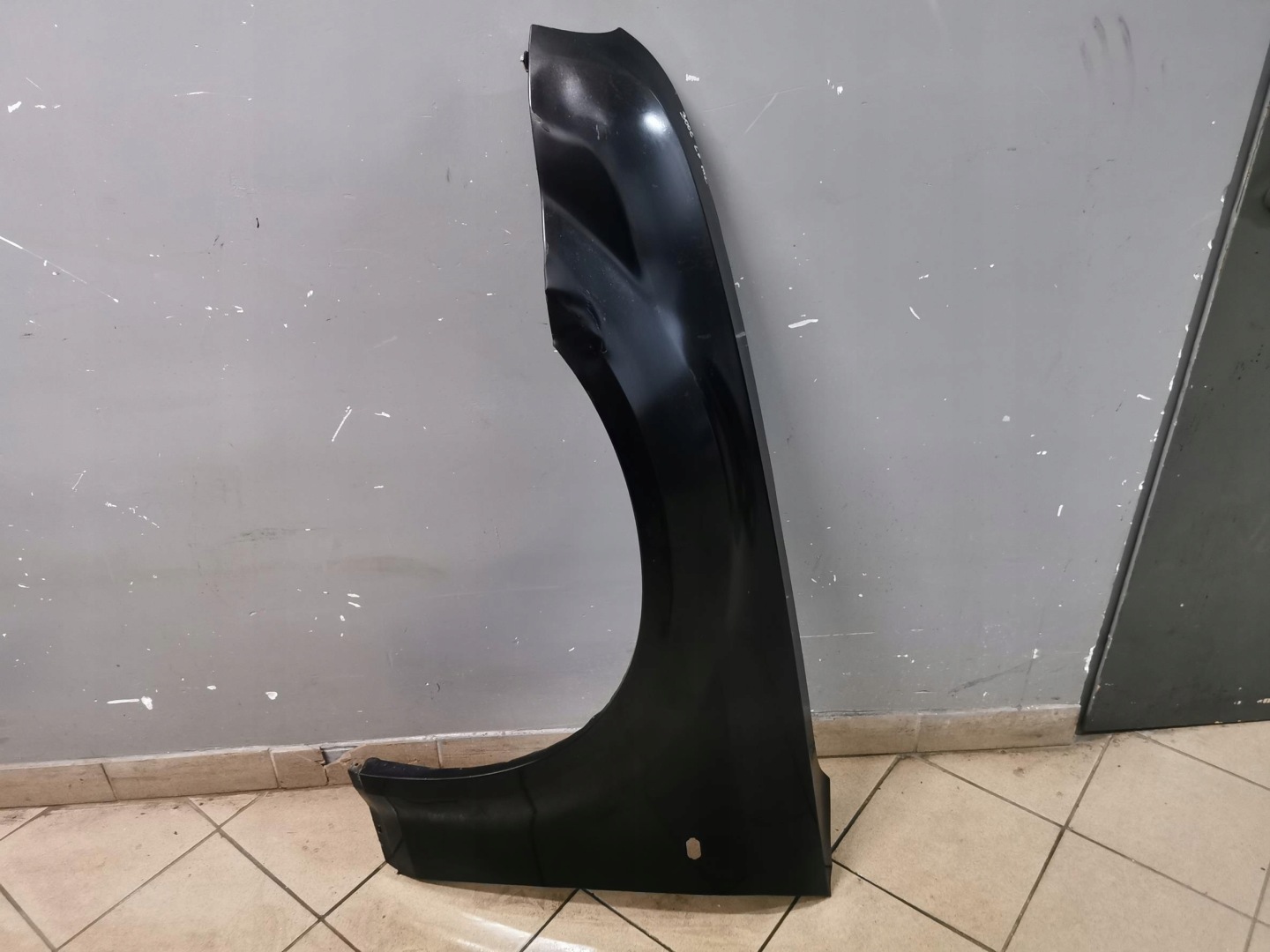 fender left front CHRYSLER 300C 04-10