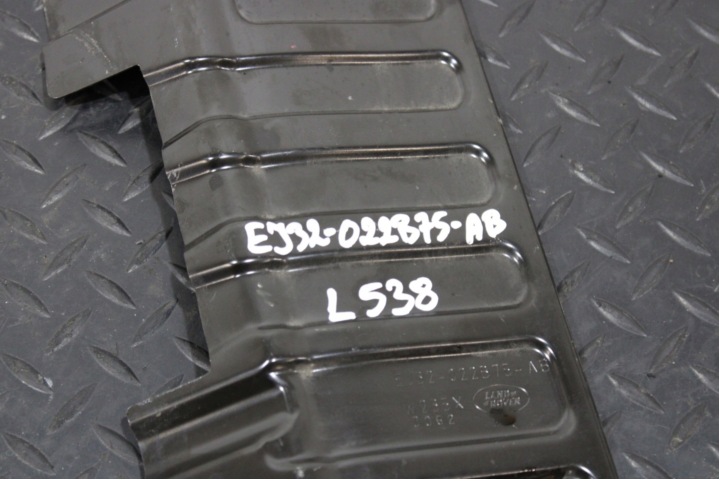 cover metallic LAND ROVER EVOQUE L538 EJ32-022B75-AB
