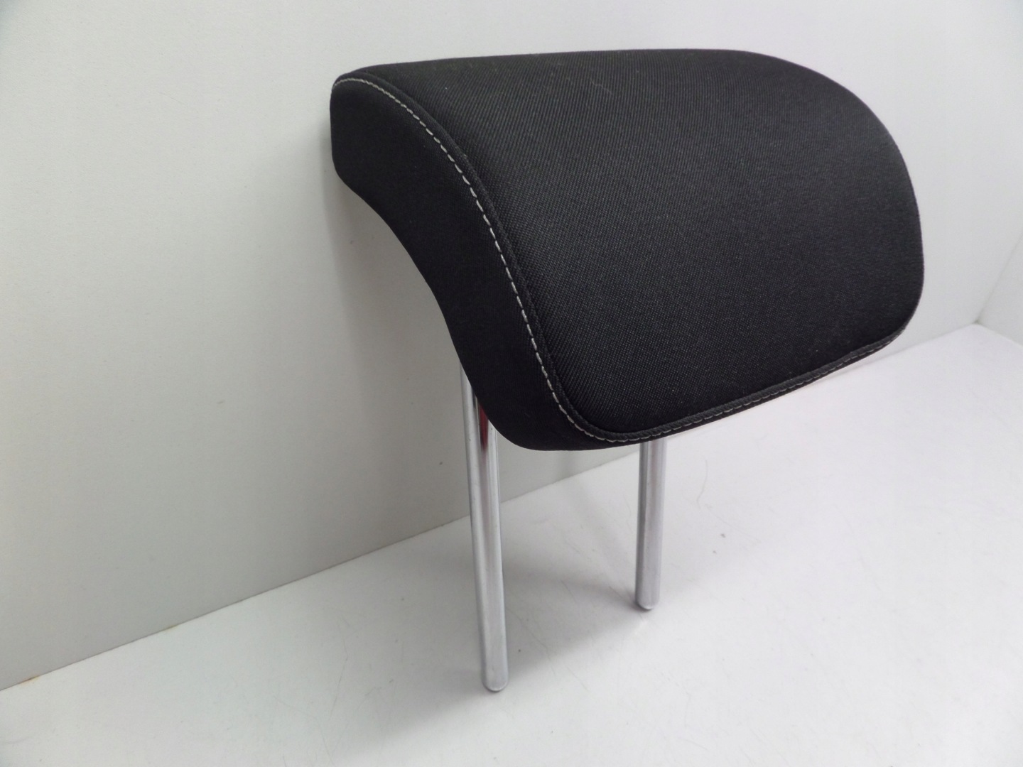 rest rear part KANAPY central small SKODA FABIA III HB 14-21