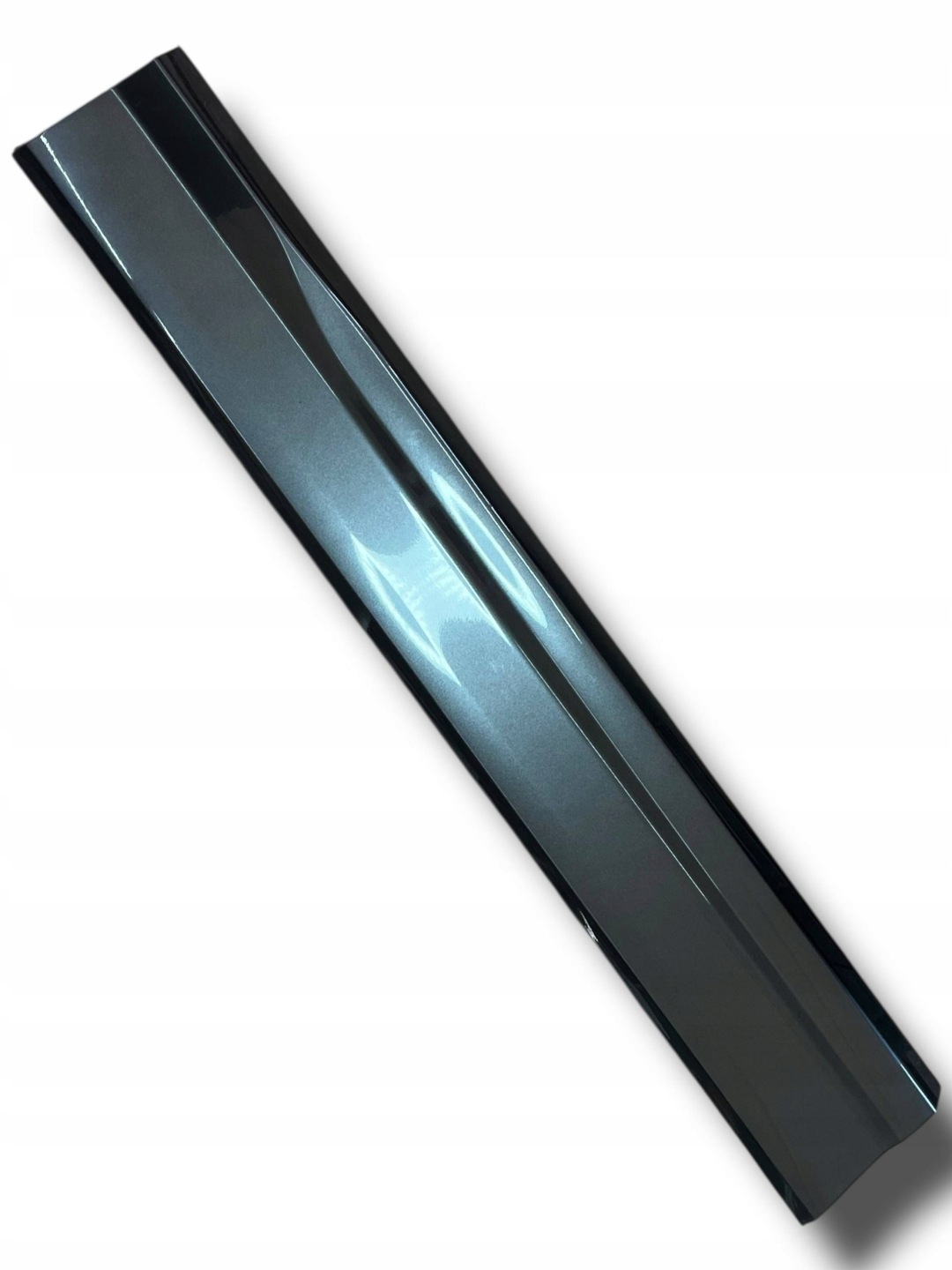 moulding lower door front Audi Q2 81A853960B !J