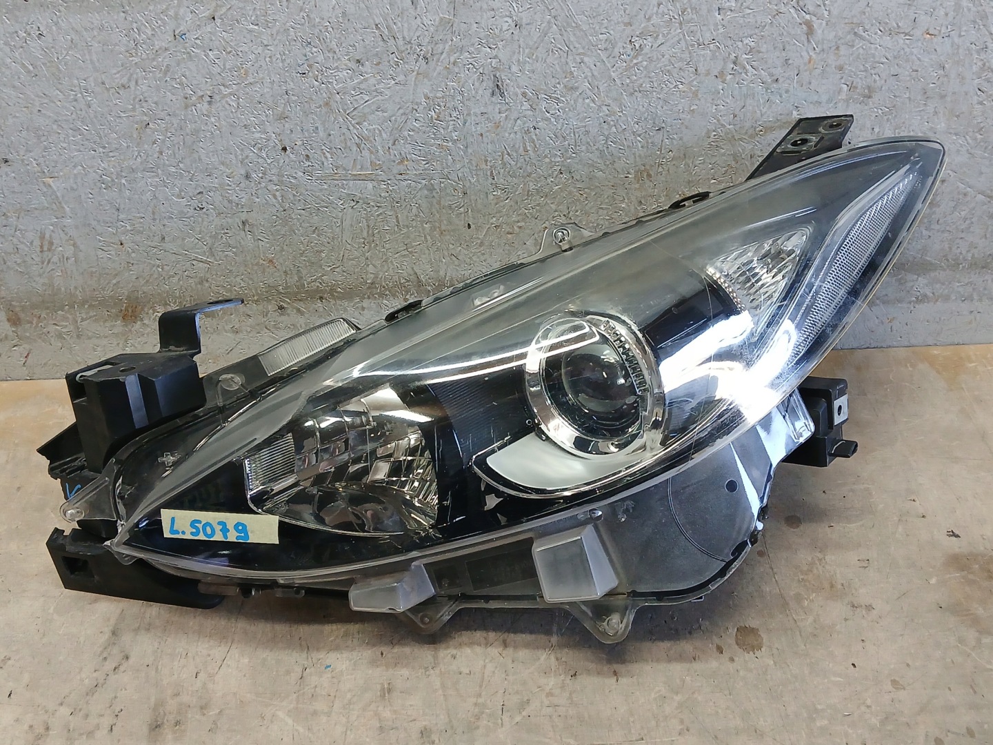 light front left MAZDA III 3 BM 13- lens B45A-51040
