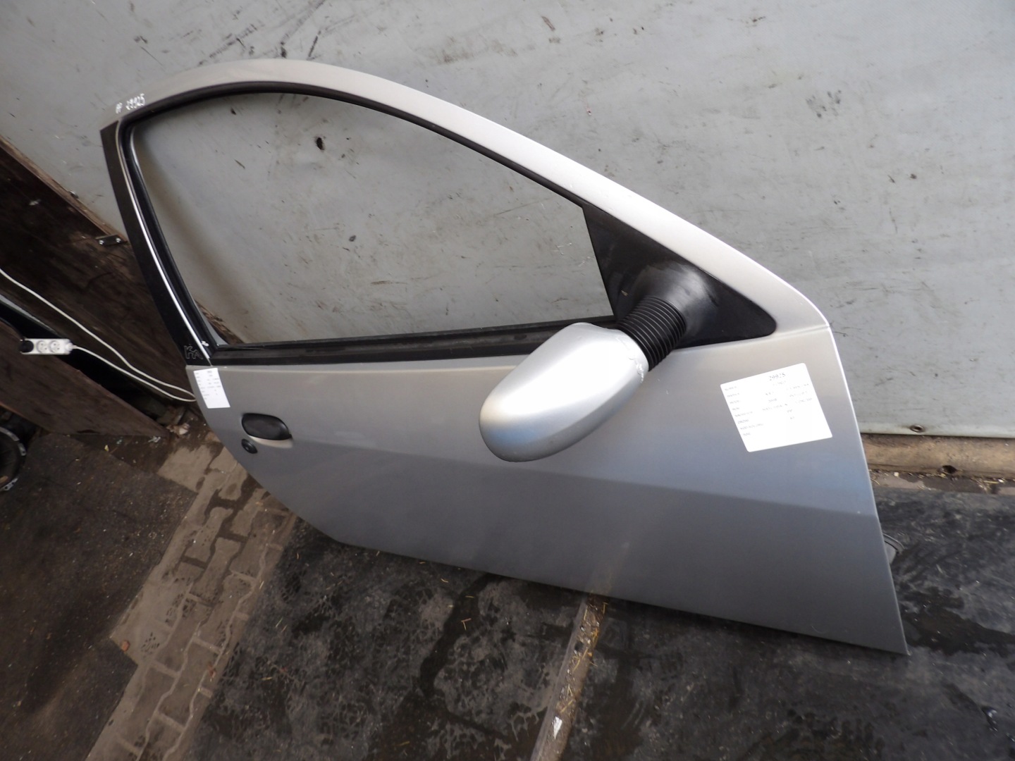 Ford Ka and door front right HB 3D lak.61 lift