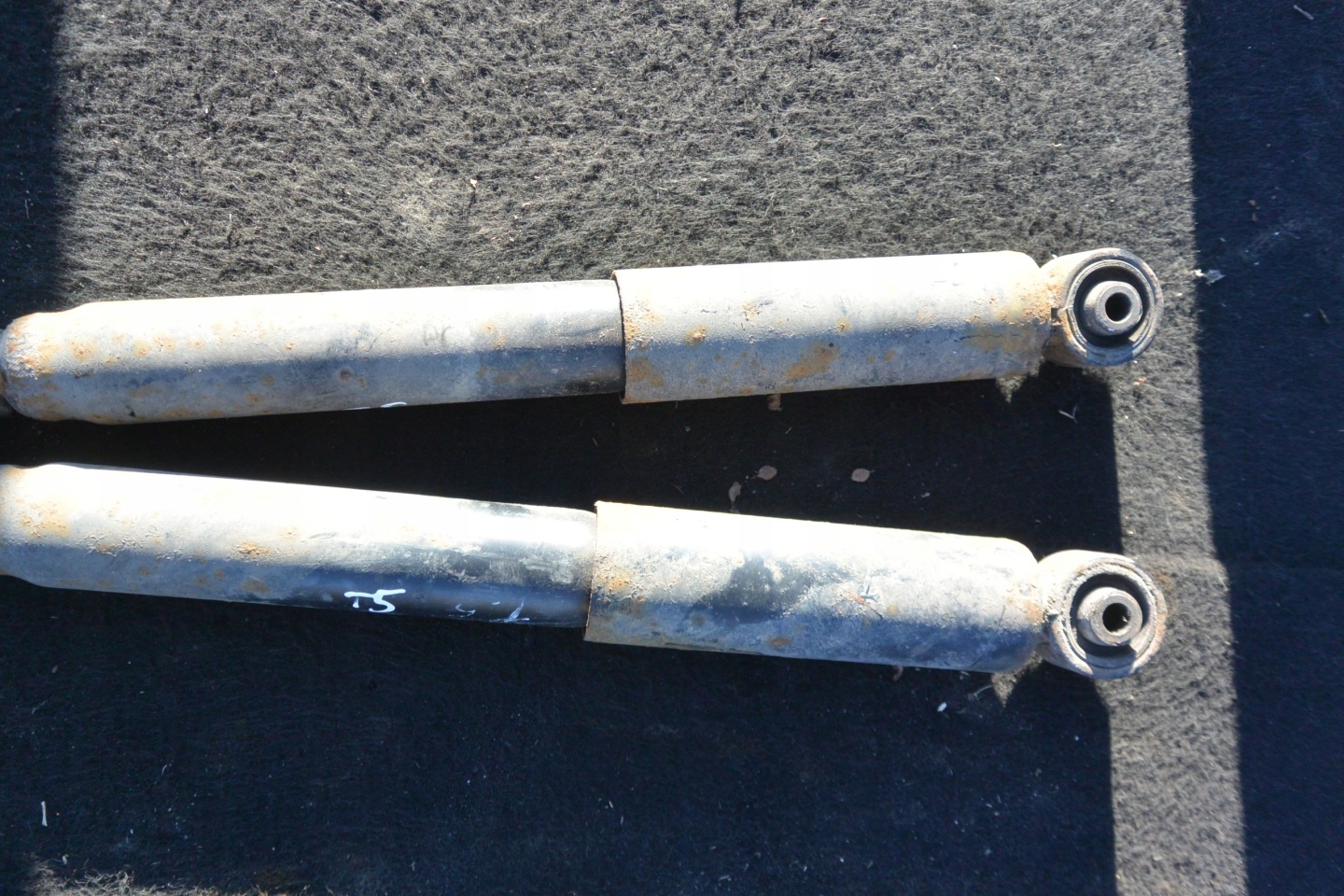 shock absorber right left rear part KPL VW TRANSPORTER T5