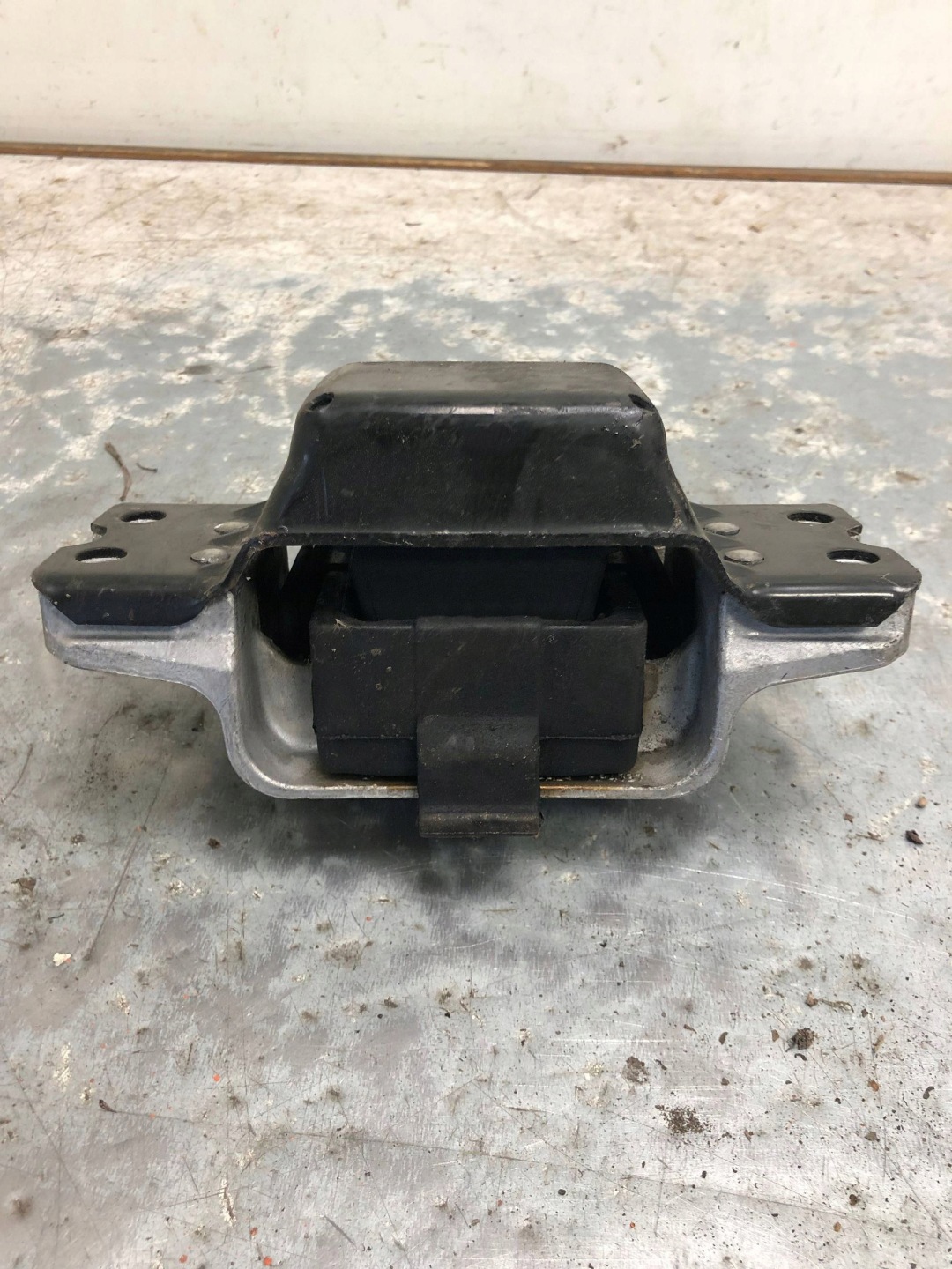 holder engine mount VW SKODA 3C0199555AF