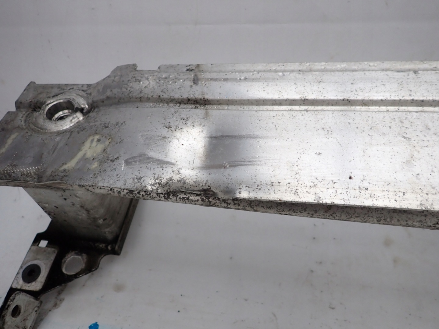 AUDI A1 8X0 10- sider front front below bumper