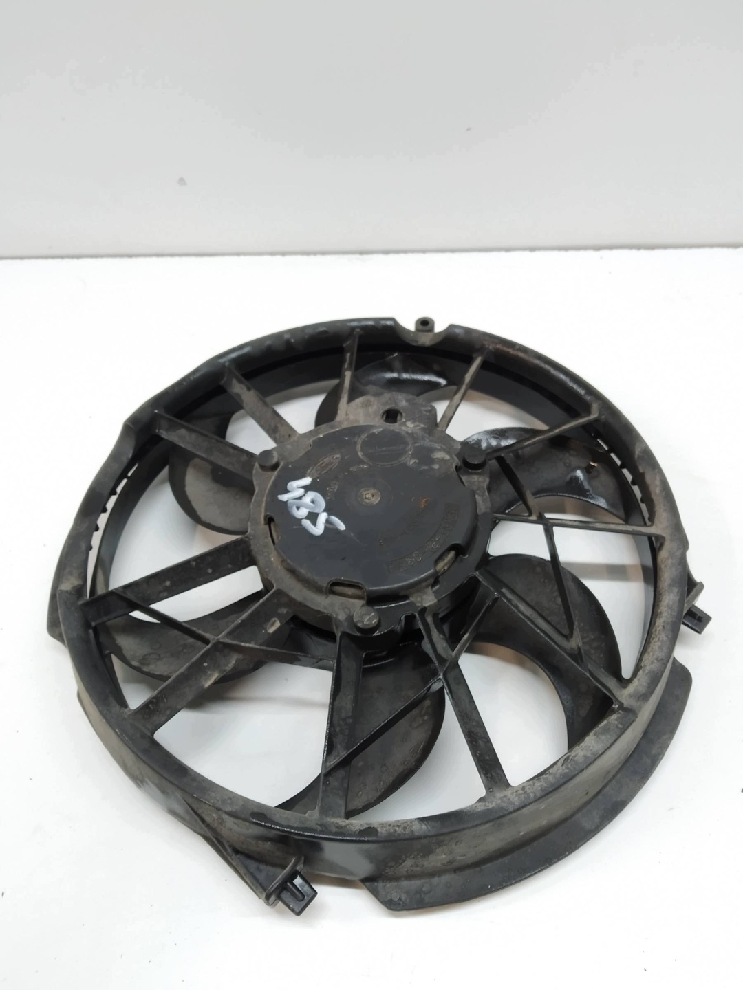ventilátor chladiče levý 3.0 V6 3F1H8C607AA Ford Taurus IV (2000-2007)