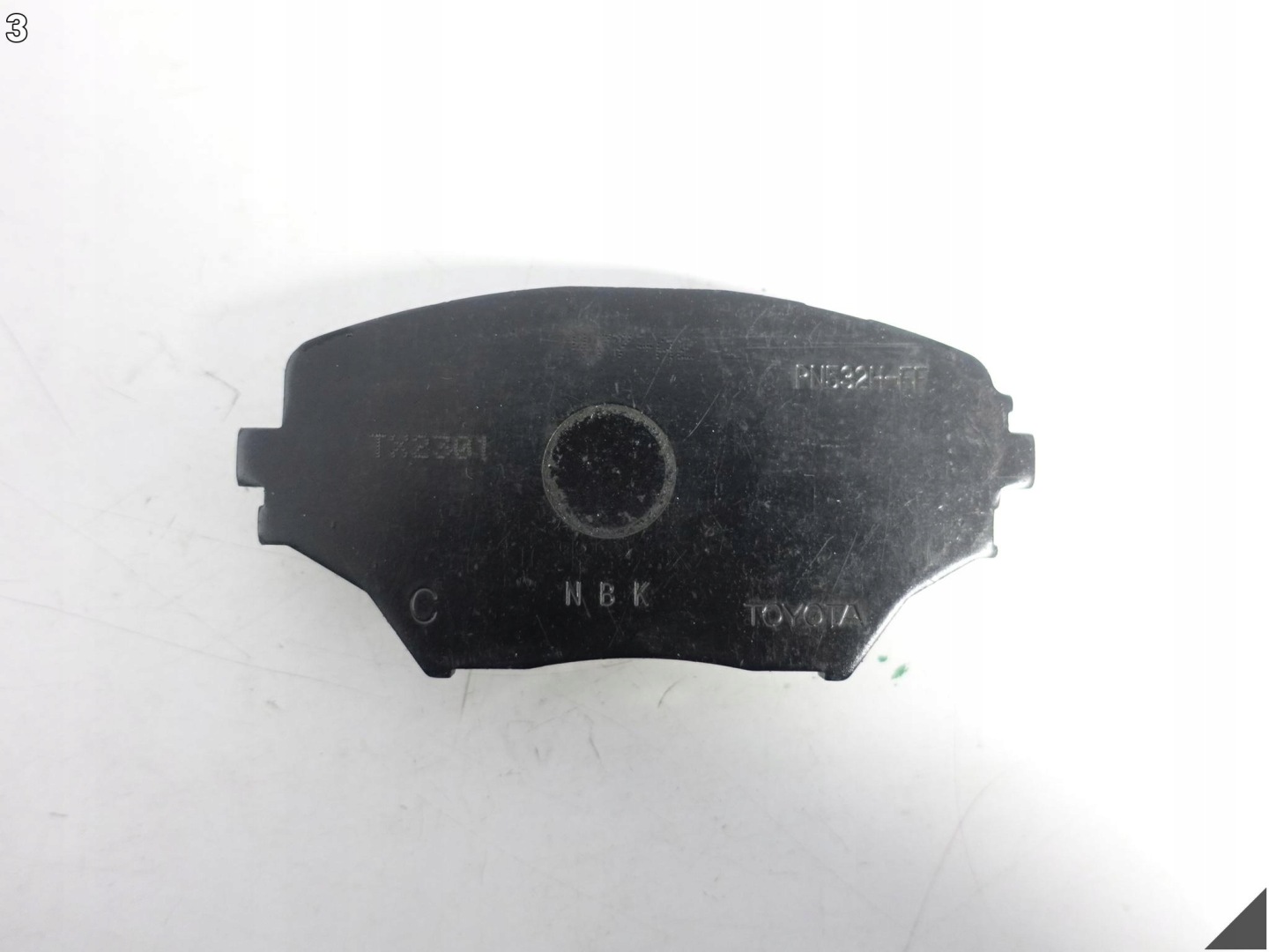 TOYOTA RAV4 II 00-05 plates front KOMPLET OE 04465-42110