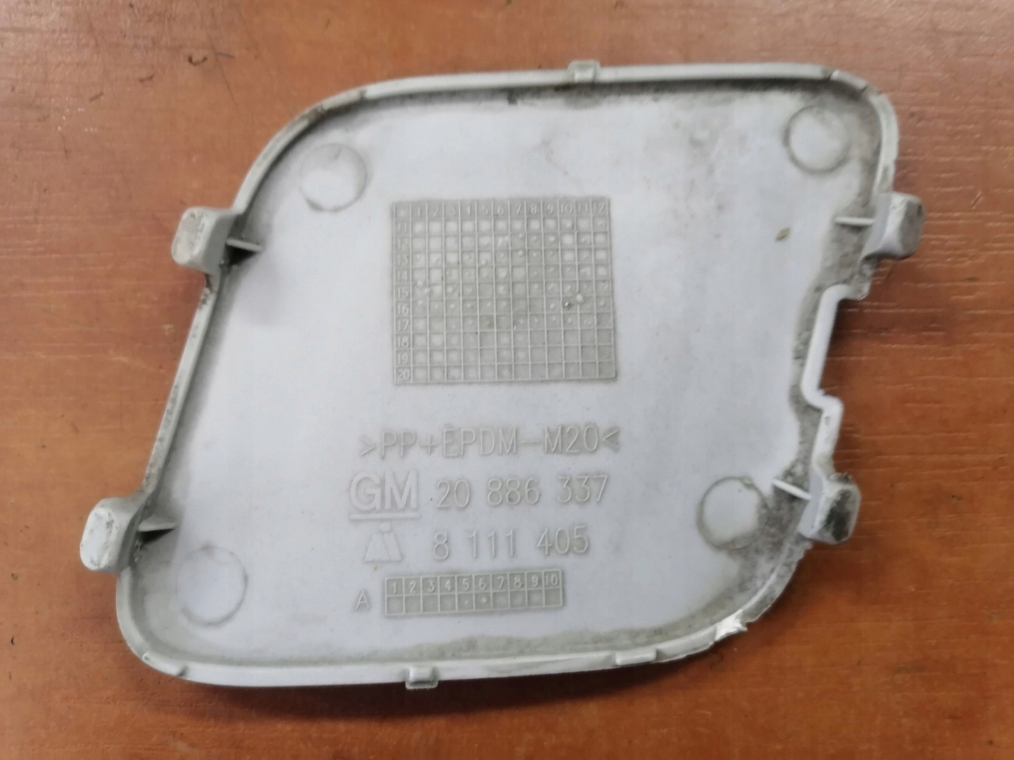 OPEL OE 20886337 Abschleppöse der Stoßstange