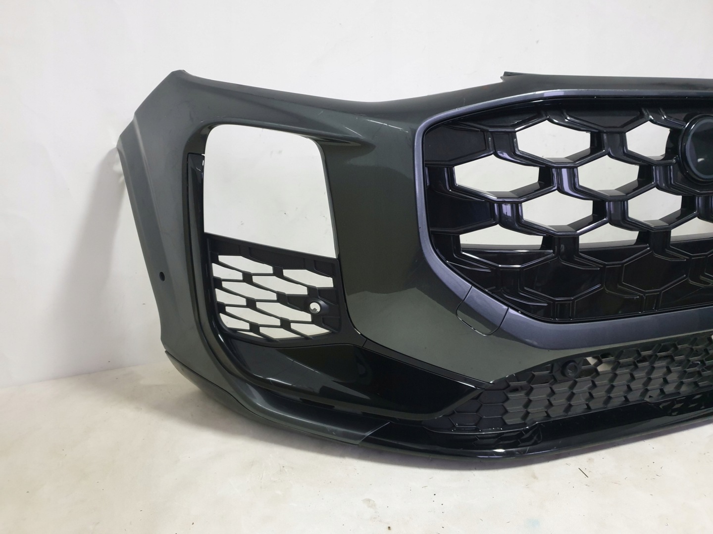 AUDI Q3 III 83H S-LINE 25-> bumper front front 6xPDC 83H807437D
