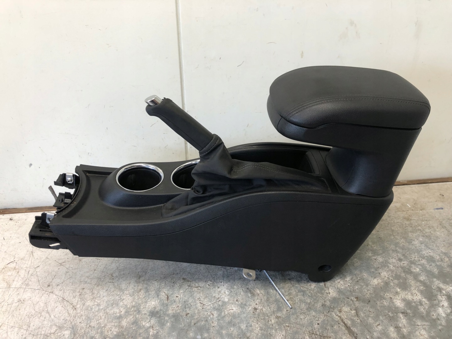 TUNEL central armrest electric OPEL ZAFIRA C 30615582