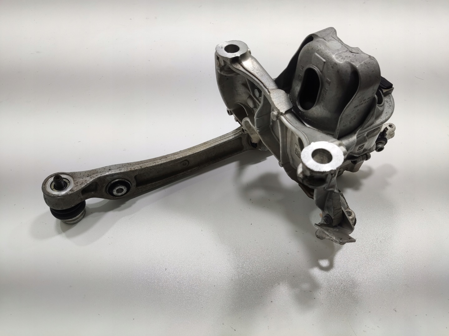 holder engine mount right AUDI Q5 II 80A 2.0 TDI 2016-2020 4M0199372FJ