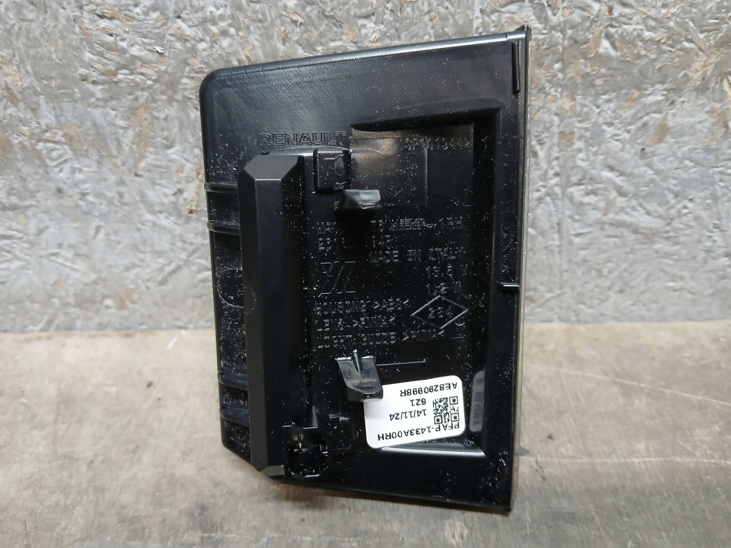 indicator right front RENAULT TRAFIC 21- 261603884R