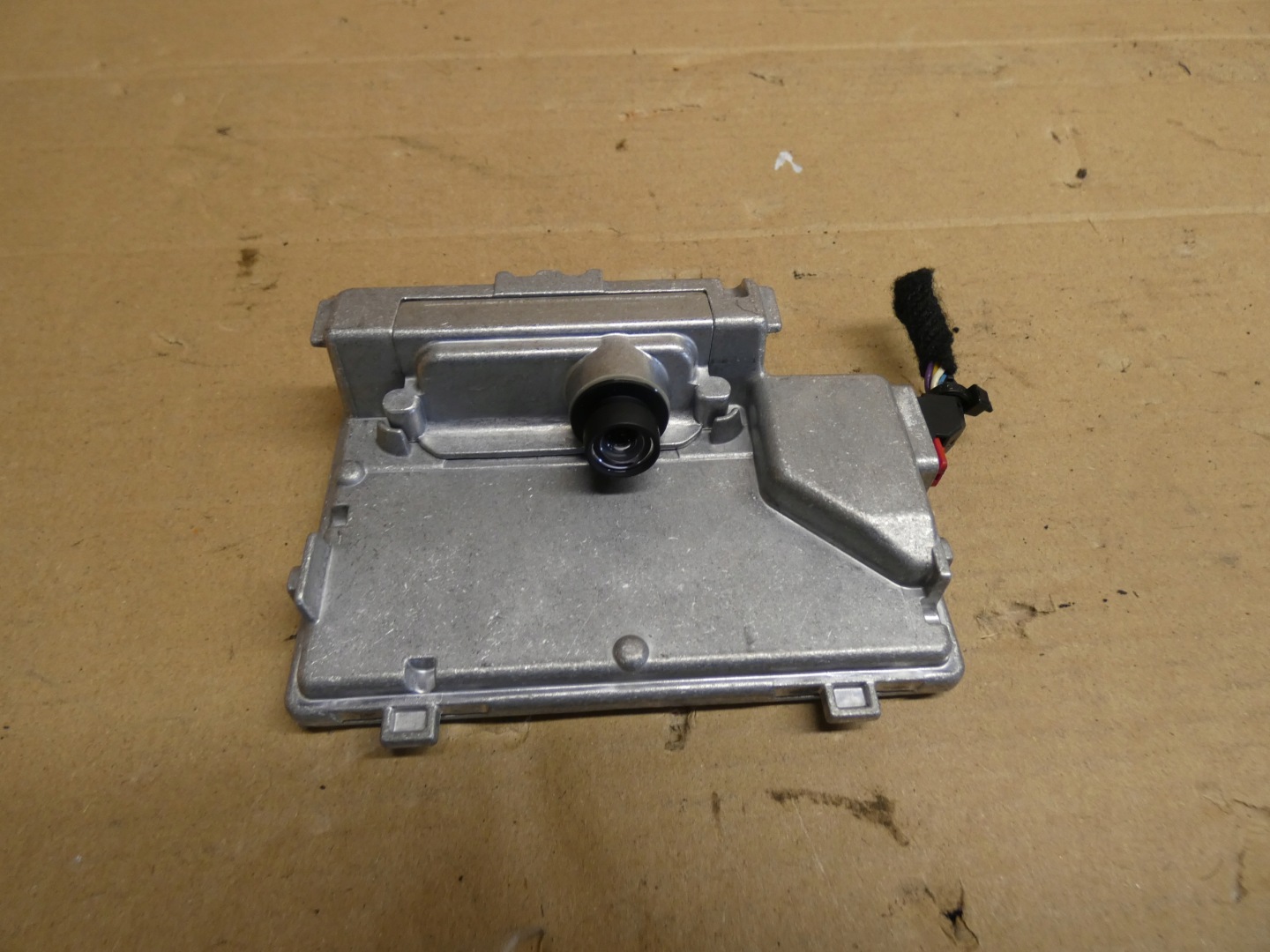 Kamera front Peugeot 408 9851938880