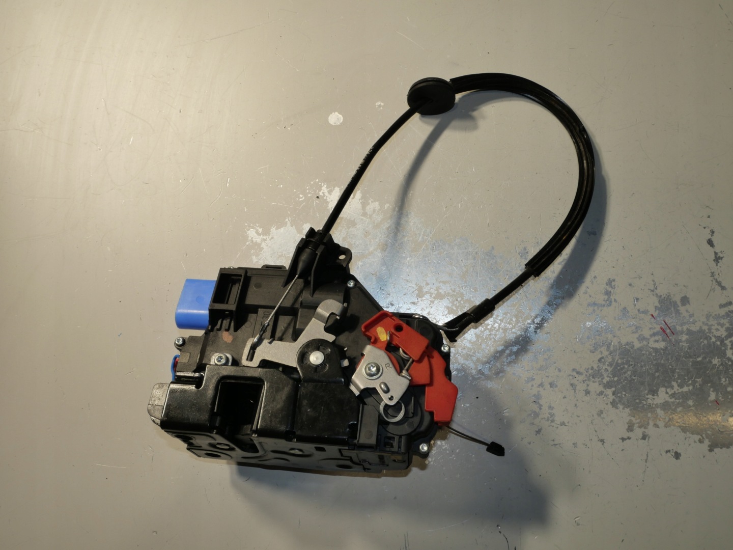 lock door SKODA VW SEAT AUDI 3D1837016AC