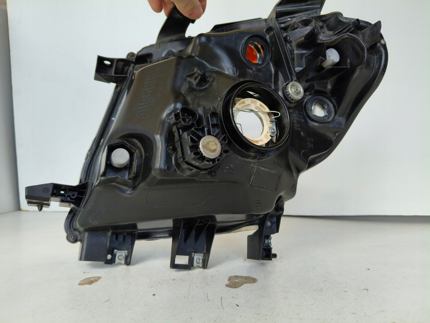 light right REFLEKTOR FORD RANGER 12-15