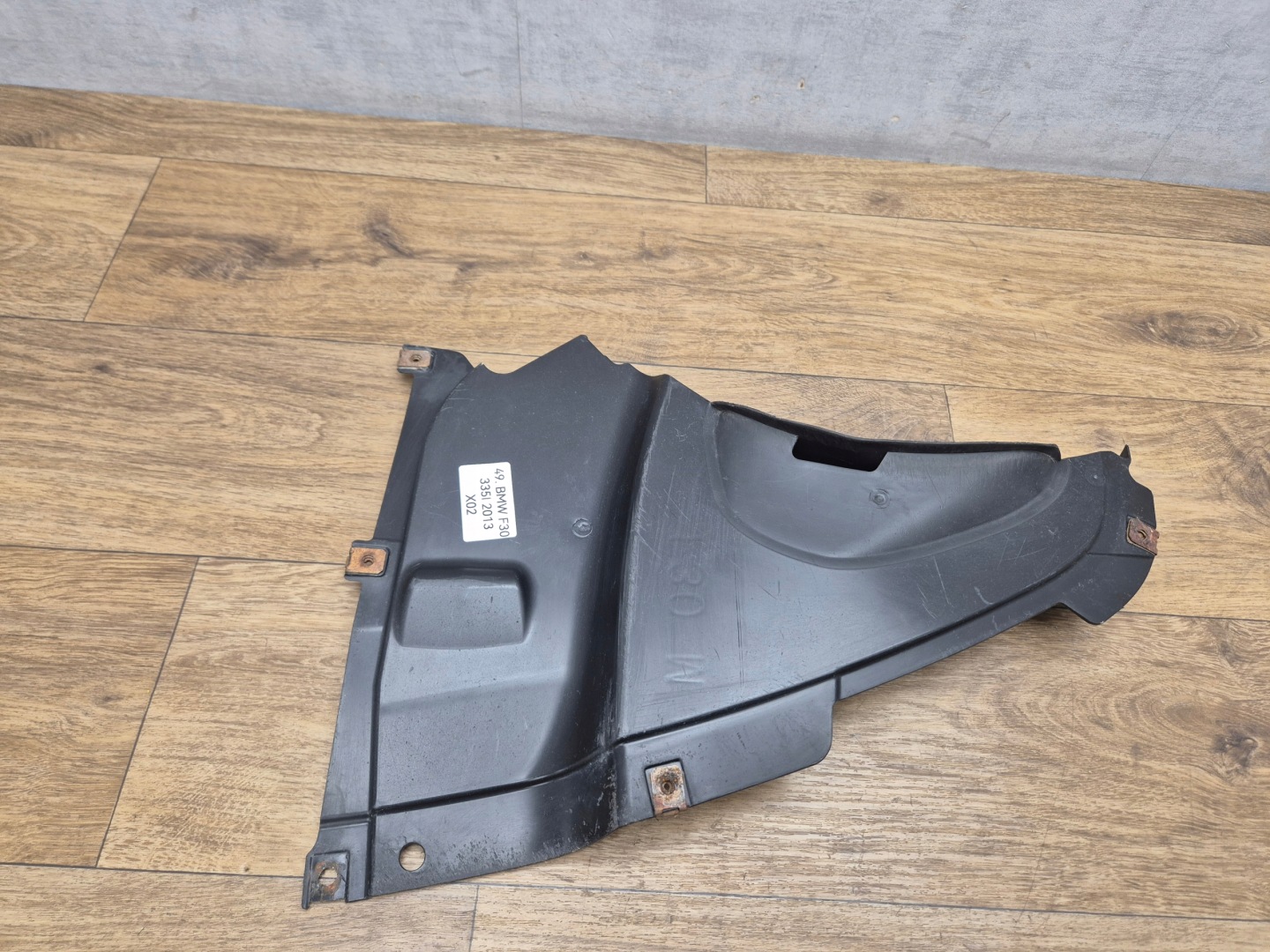 BMW 3 F30 F31 triangle mudguard right cover lower front m-packet 8055020