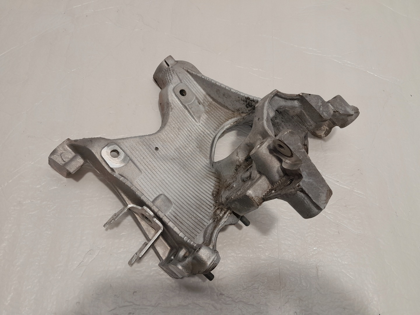 AUDI A4 B9 LIFT holder sususpension engine mount 8W0399296E